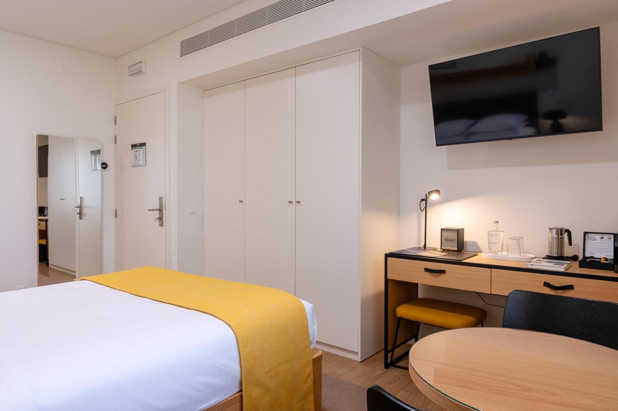 Bfresh - Padel, Pool & Fitness - Adults Only 4* Oporto